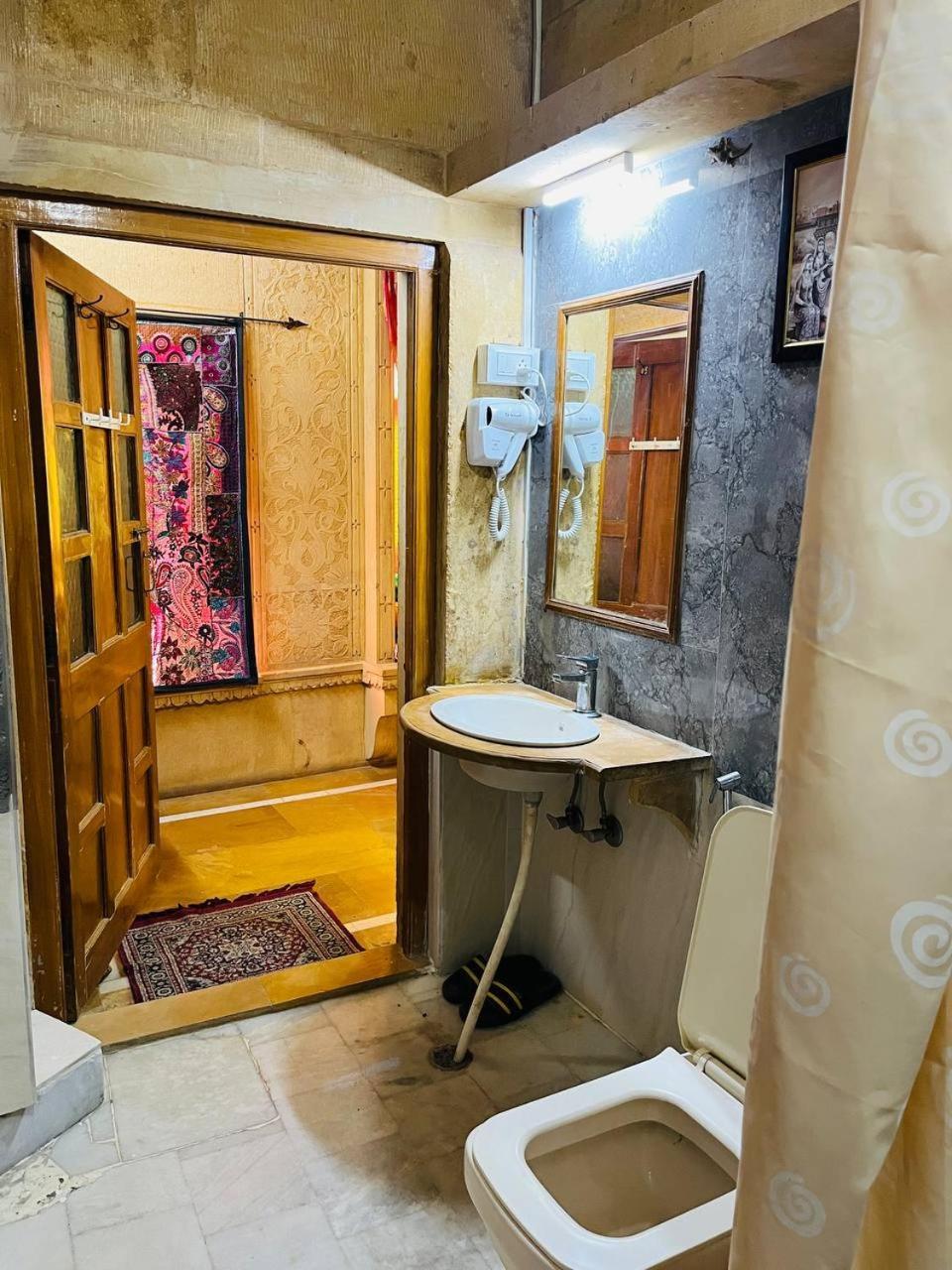 Hotel Oasis Haveli Jaisalmer (Adults Only) Ngoại thất bức ảnh