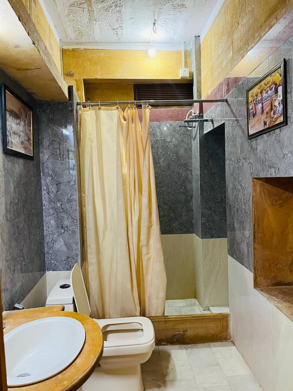 Hotel Oasis Haveli Jaisalmer (Adults Only) Ngoại thất bức ảnh